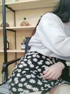 海角侄子爆肏嫂子29.0 在嫂子房间过夜后续 哺乳后休息再次被榨精 嫂子任我尽情发泄 高潮迭起颜射